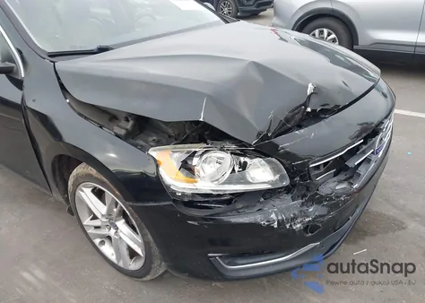 2015 Volvo S60 T5 Premier из США, поврежденный, VIN YV140MFK8F1350684